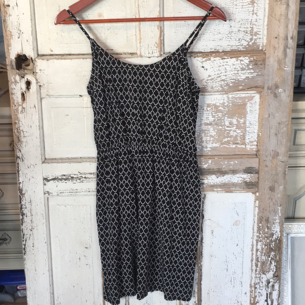 Last Chance! Cute patterned sun dress EUC